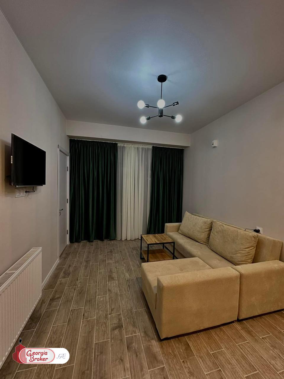 продается квартира с новым ремонтом 3-комнаты